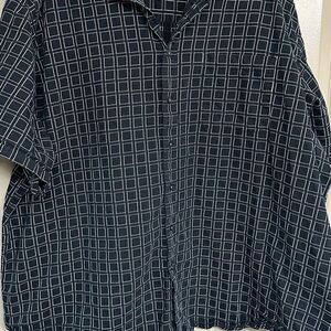 Stylish Black and White Plaid Top